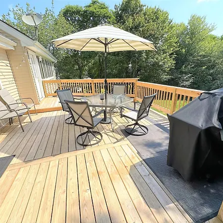 Wow!! Ultimate Pocono Retreat, Hot Tub, Game Room, Deck, Lakes, Skiing, Pools Long Pond Exterior photo