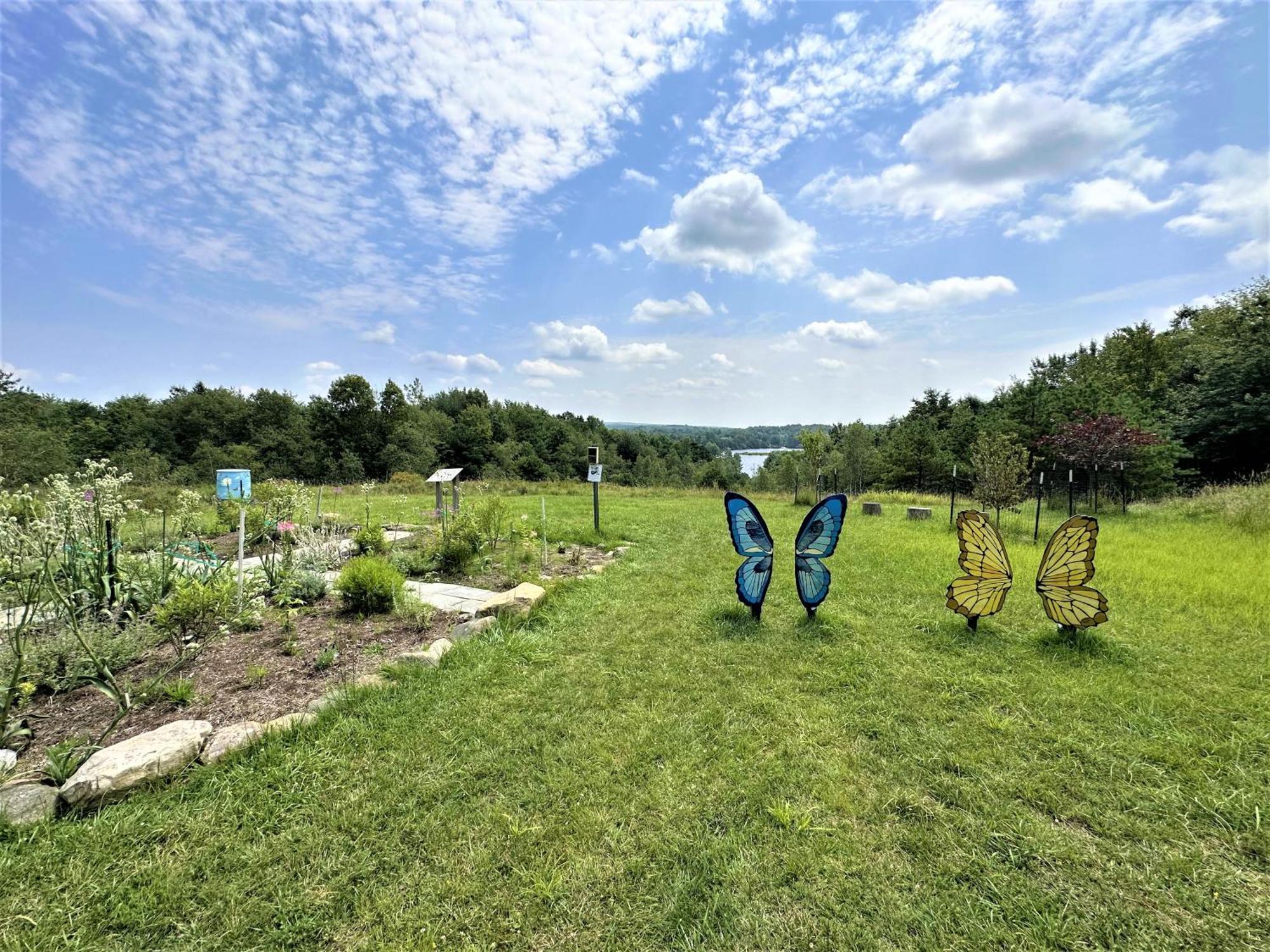 Holiday home Wow!! Ultimate Pocono Retreat, Hot Tub, Game Room, Deck, Lakes, Skiing, Pools Long Pond